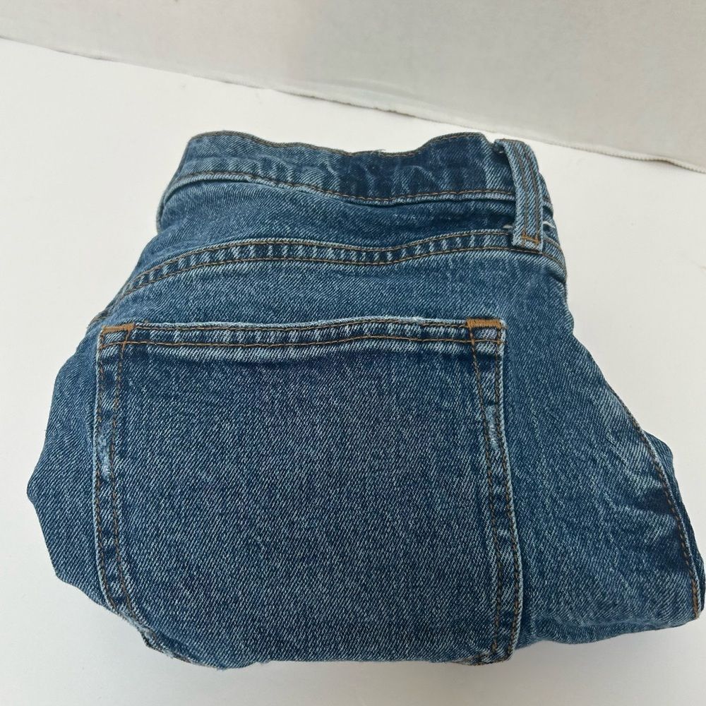Abercrombie & Fitch Mom Short High Rise Raw Hem Jean Denim size 28/6
